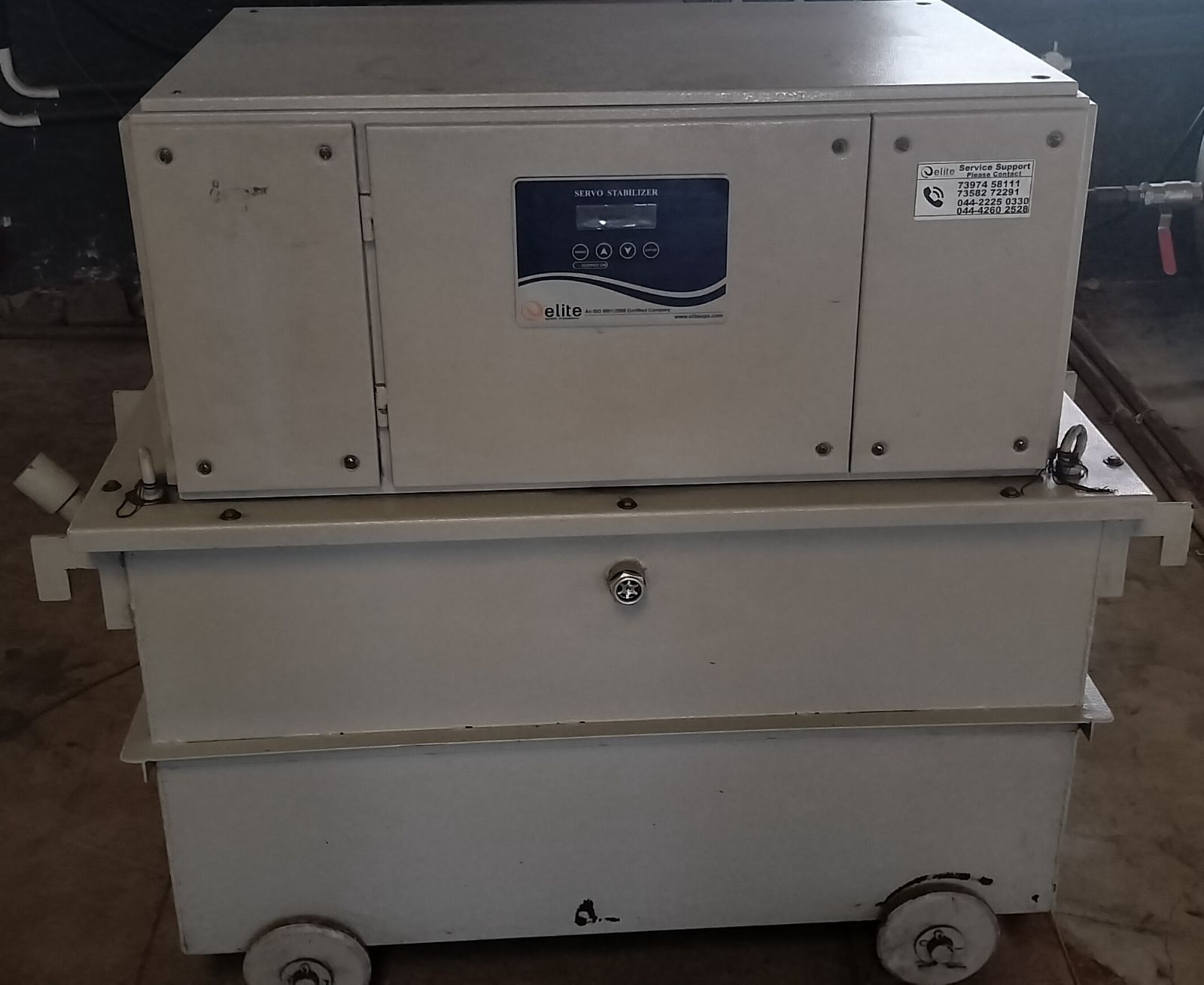3 CAVITY - PET BLOW MOULDING MACHINE 7