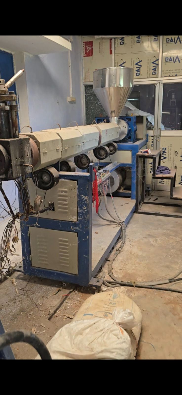 Palstic polypropelene container manufacturing