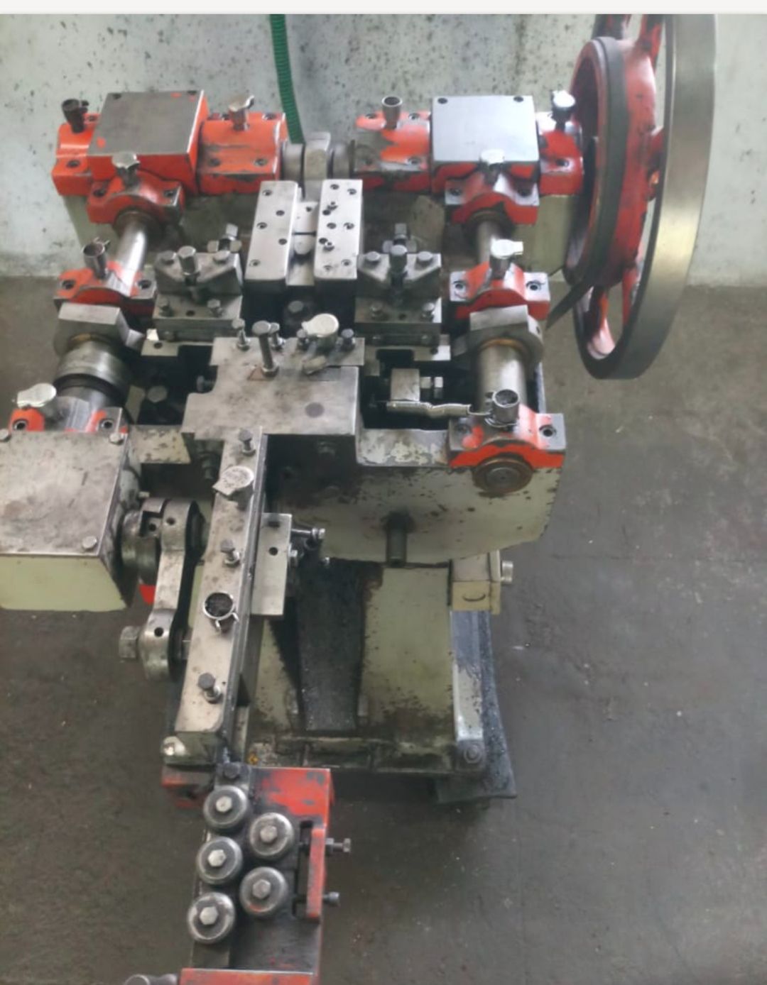 used old nail making machine 4