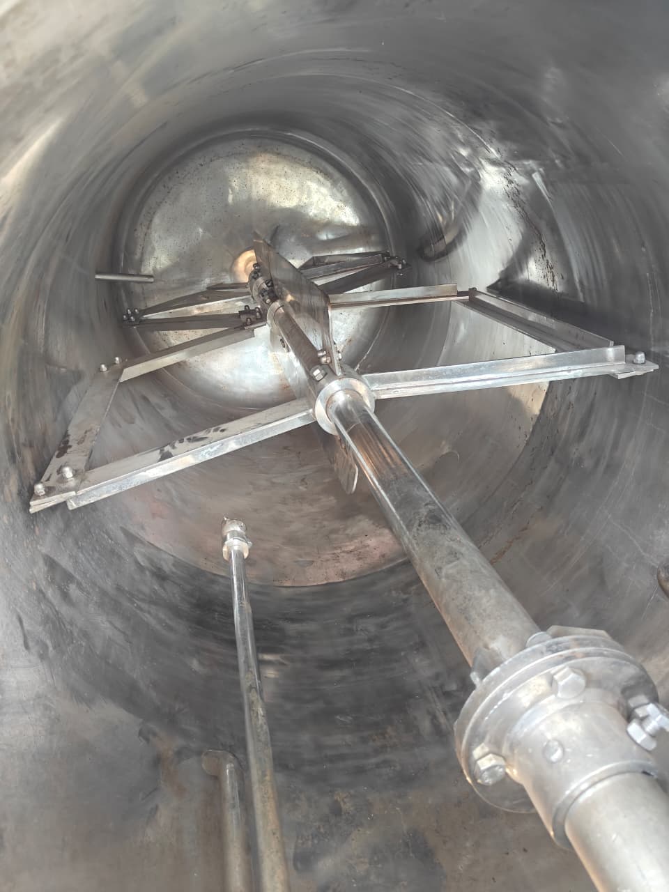 3 KL SS 316 GMP Reactor with Anchor Agitator 2