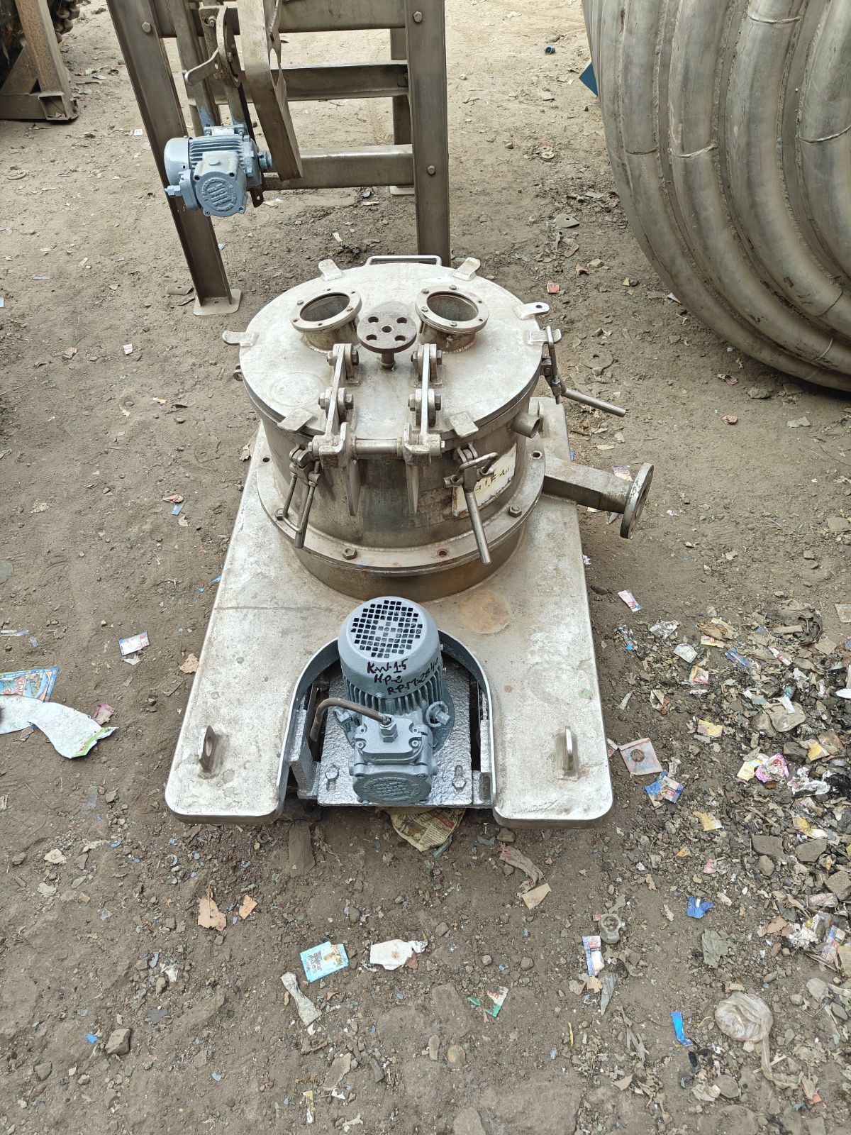 12" FOUR LEGGED CENTRIFUGE SS316 GMP MODEL 2