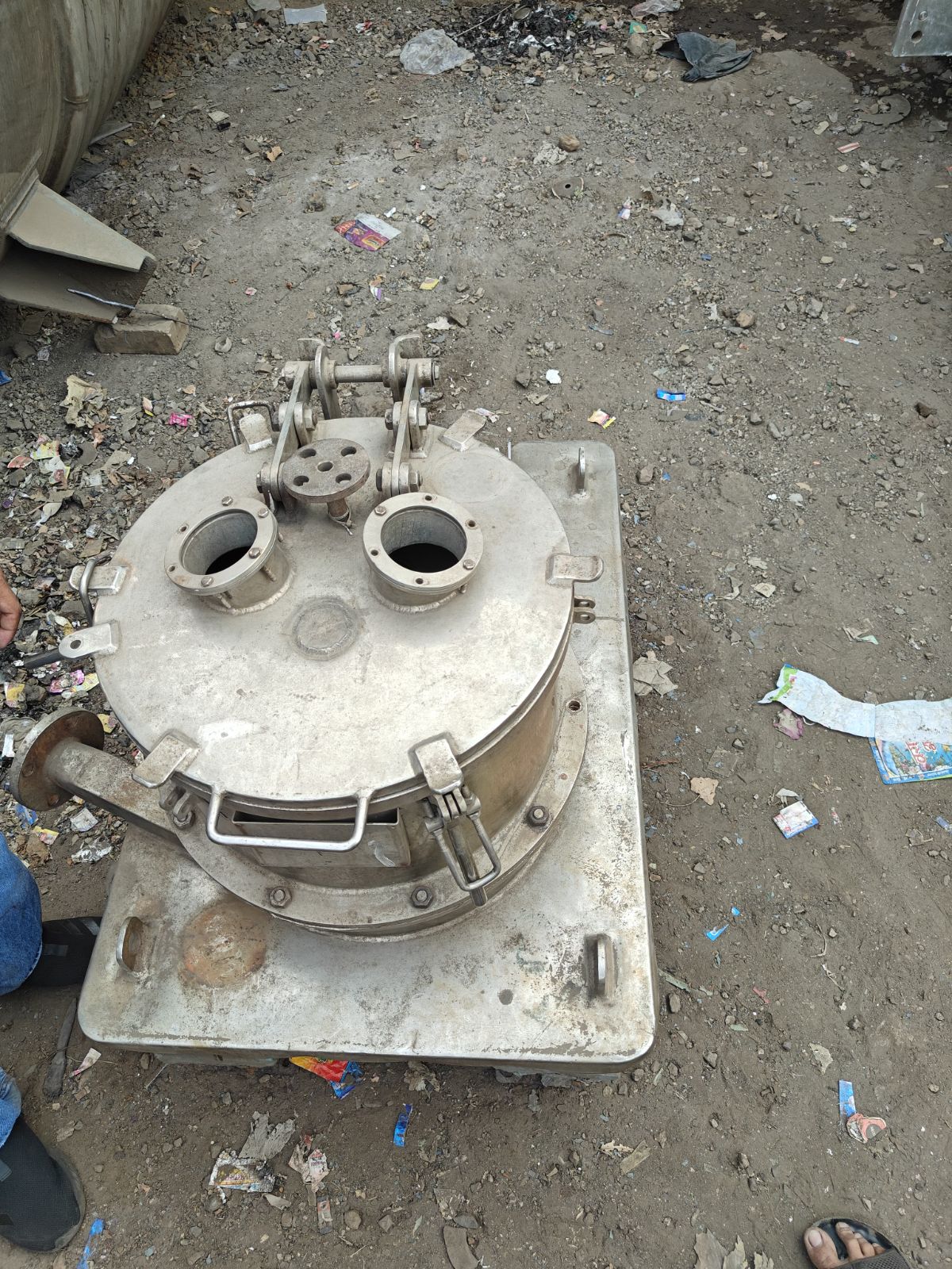12" FOUR LEGGED CENTRIFUGE SS316 GMP MODEL 3