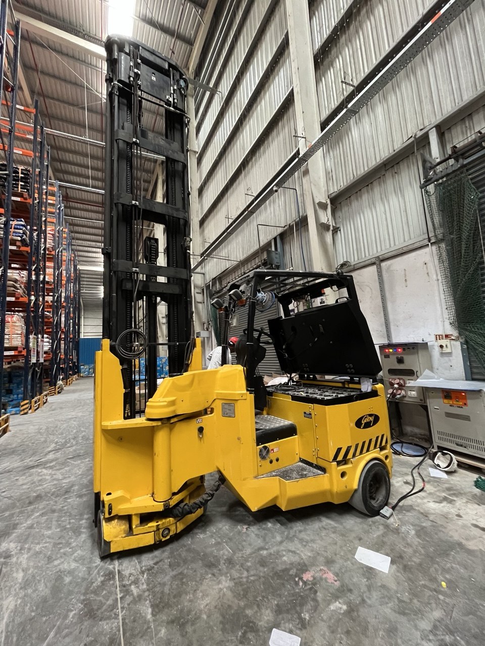 Godrej GA 200 E4 HL – Electric Articulated Forklift | 2021 Make | For Sale 7