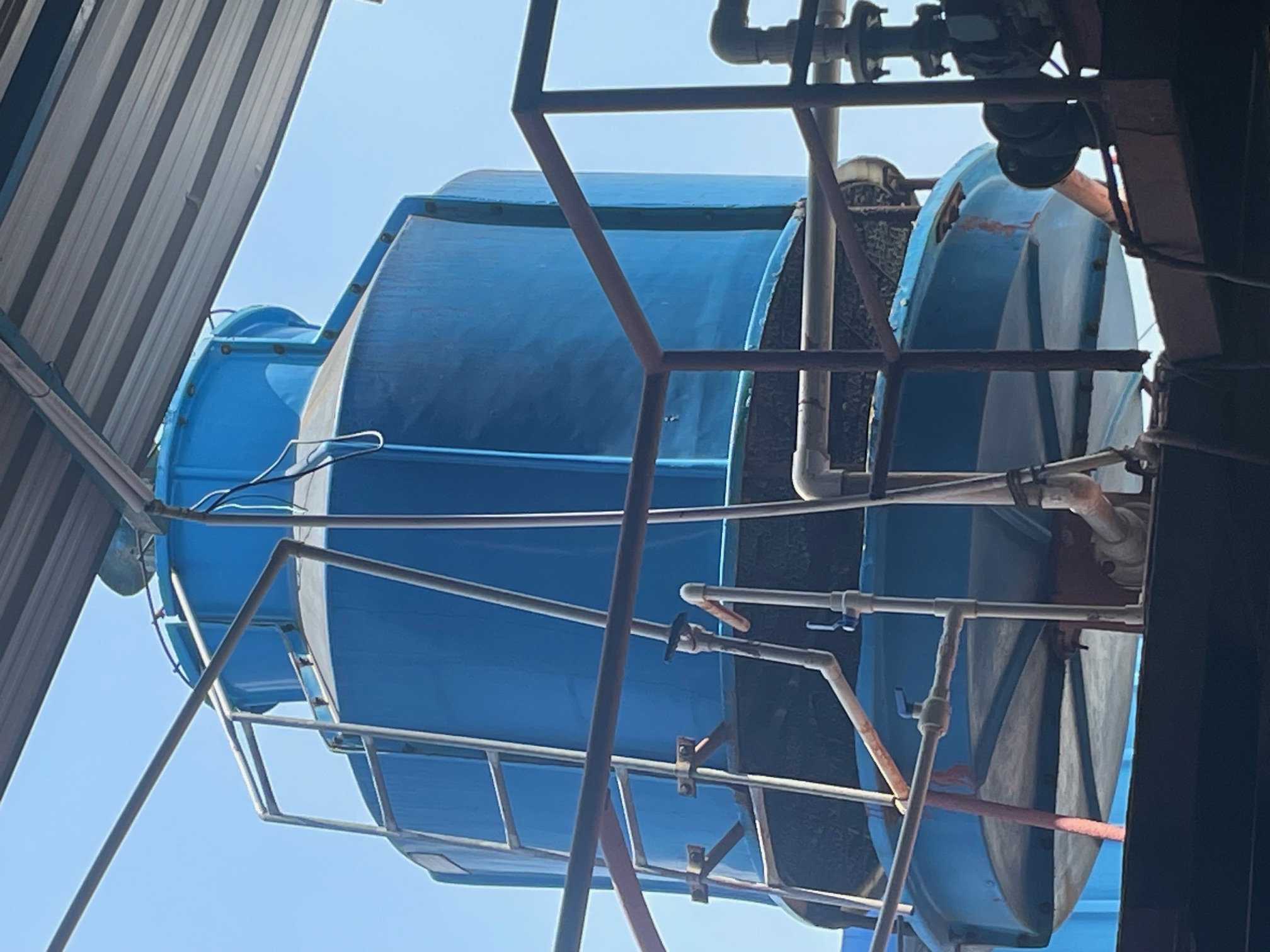 CHILLER & COOLING TOWER 3