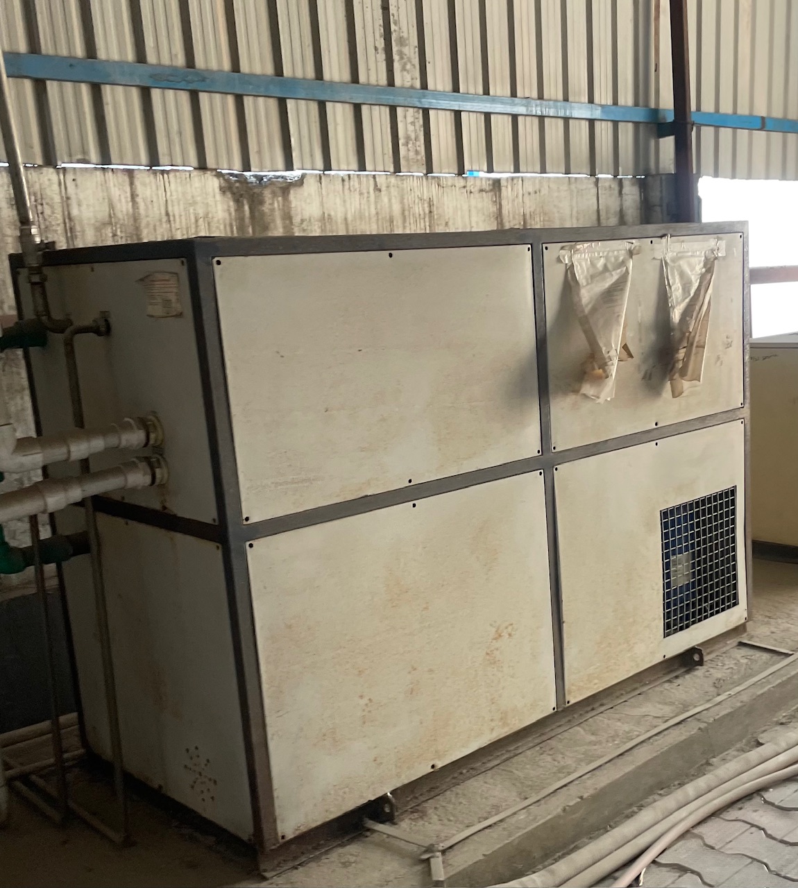 CHILLER & COOLING TOWER 4