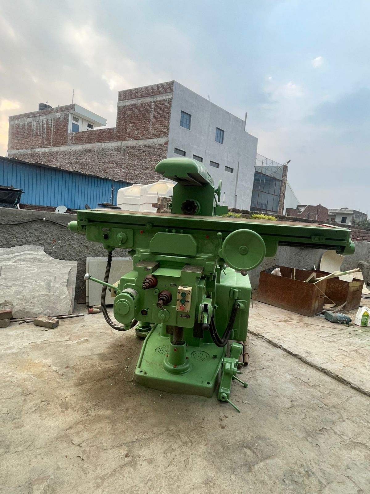 Milling machine 7