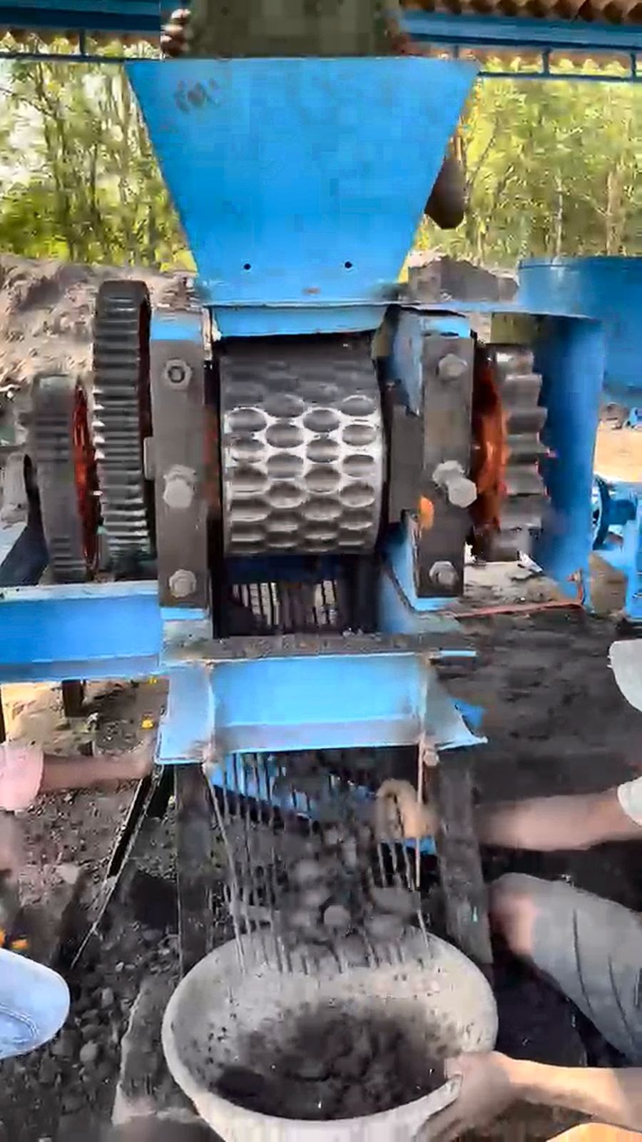 Used Coal briquette making machine / Coal ball press machine 