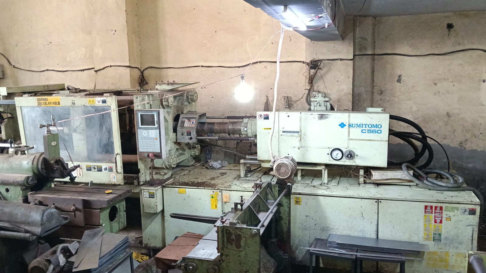 Sumitomo Injection molding machine