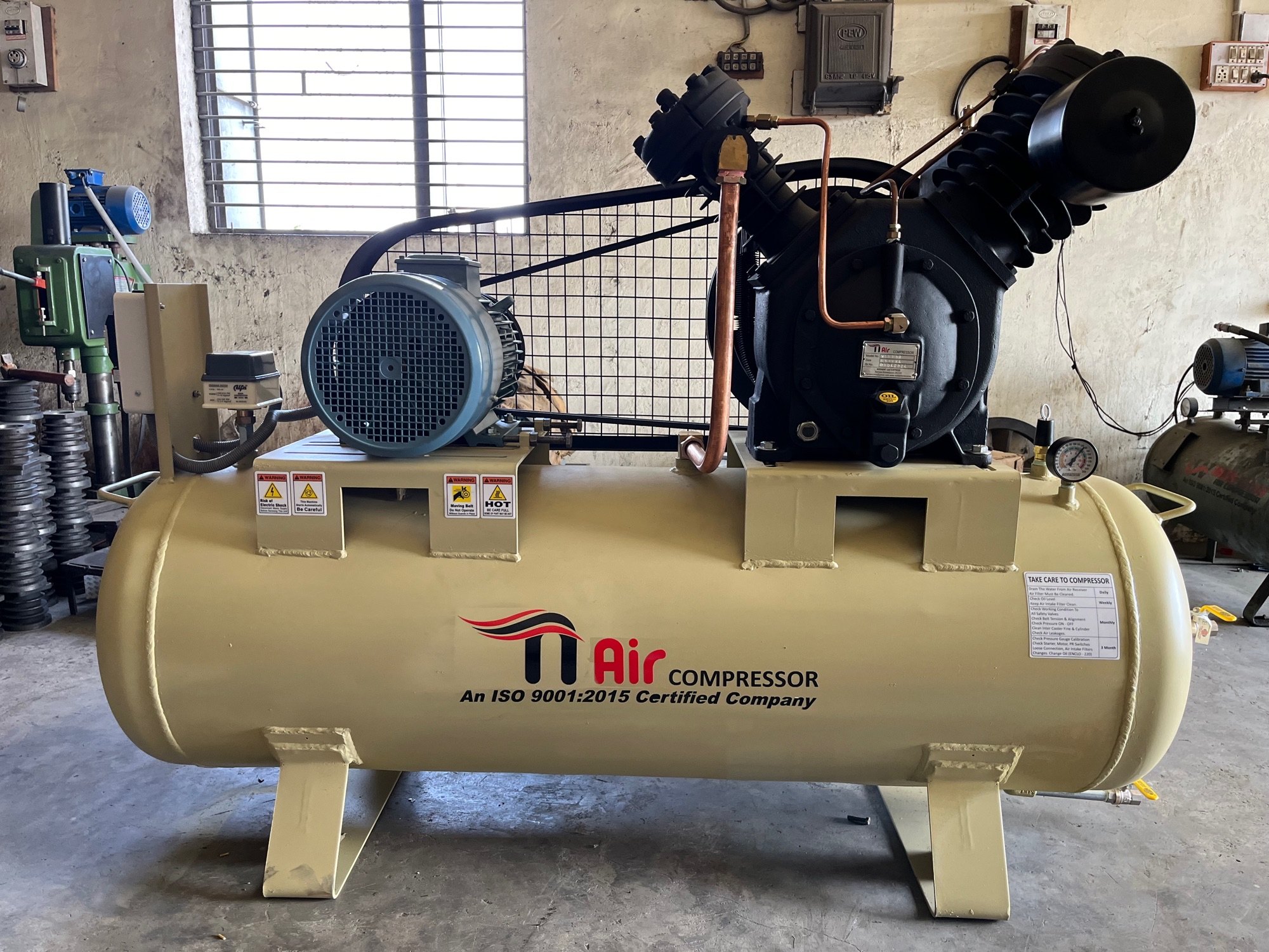 Garlic Peeling Machine full setup: 1. Air Compressor 2.Dryer Machine 3.Automatic Garlic Peeling Machine 4.Automatic Crop Cleaning & Grading Machine 2